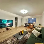 Aurora View * روفانييمي