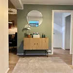 Aurora View شقة *